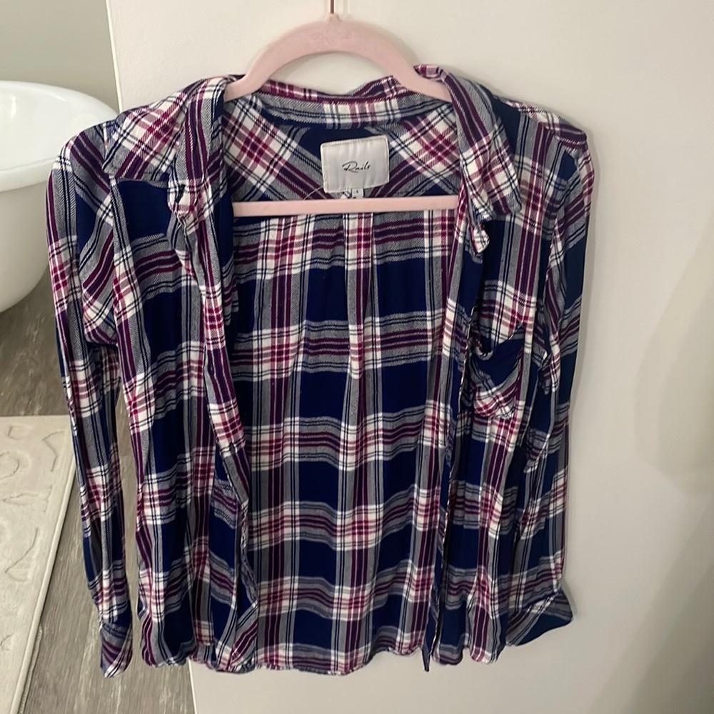 Rails button down